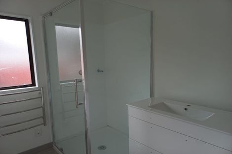 Photo of property in 5/37a Glengarry Road, Glen Eden, Auckland, 0602