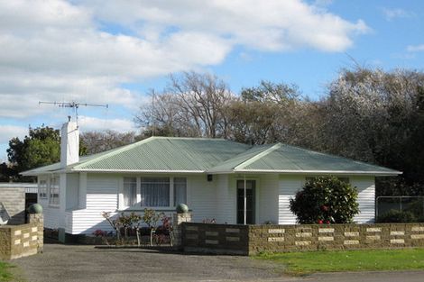 Photo of property in 21 Wanganui Road, Marton, 4710