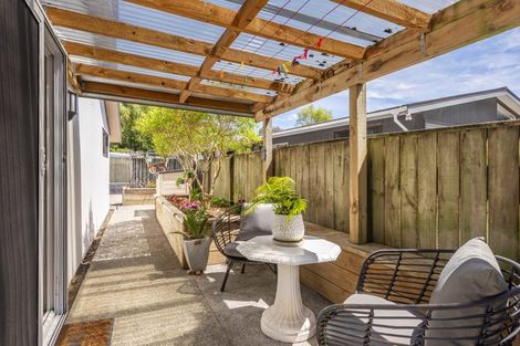 Photo of property in 222 Main Road South, Raumati South, Paraparaumu, 5032