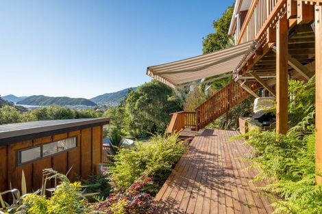 Photo of property in 7 Webster Place, Picton, 7220