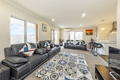 Photo of property in 55c Senator Drive, Manurewa, Auckland, 2105