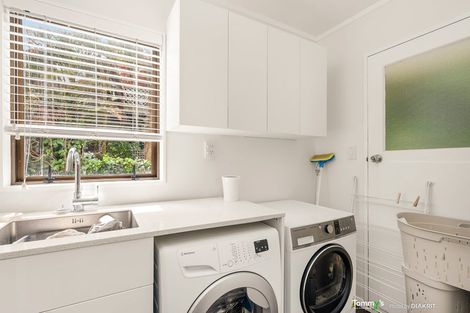 Photo of property in 5b Ranikhet Way, Khandallah, Wellington, 6035