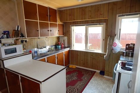 Photo of property in 13 Russell Street, Westport, 7825