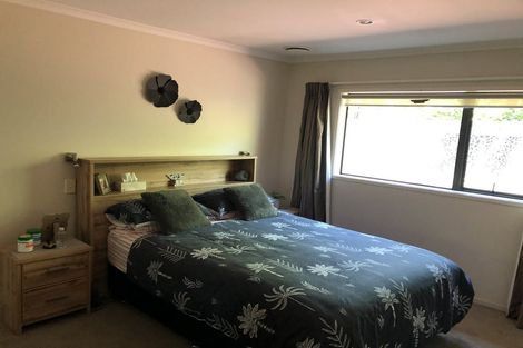 Photo of property in 15a Akehurst Avenue, New Lynn, Auckland, 0600