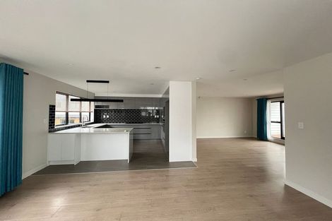 Photo of property in 28b Routley Drive, Glen Eden, Auckland, 0602