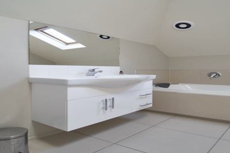 Photo of property in 94b Picton Avenue, Riccarton, Christchurch, 8011