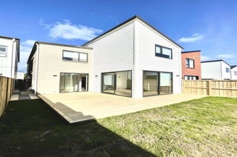Photo of property in 27 Coast Garden Drive, Hobsonville, Auckland, 0616