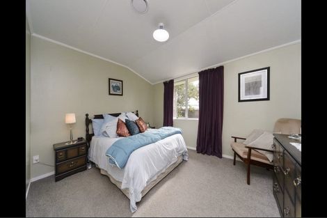 Photo of property in 35 Peter Hall Drive, Kelvin Grove, Palmerston North, 4414