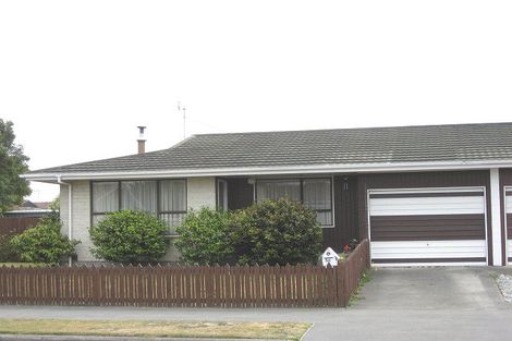 Photo of property in 5 Ashwood Street, Parklands, Christchurch, 8083