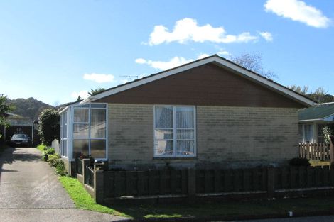 Photo of property in 6b Kumeroa Grove, Wainuiomata, Lower Hutt, 5014