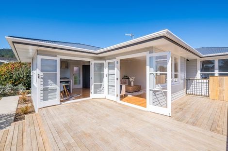 Photo of property in 7a Tawa Street, Waikanae, 5036