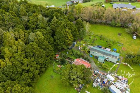 Photo of property in 14 Woodland Road, Maungaturoto, 0588