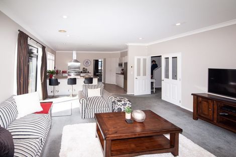 Photo of property in 7 Moston Grove, Churton Park, Wellington, 6037