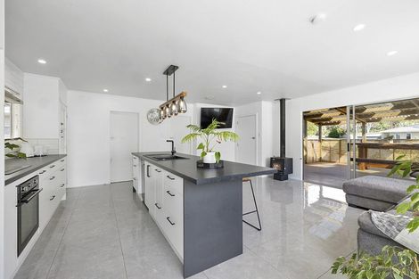 Photo of property in 1 Ross Place, Blagdon, New Plymouth, 4310