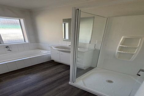 Photo of property in 44 Quinnat Street, Albert Town, Wanaka, 9305