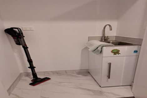 Photo of property in 2/3 Fairdale Place, Birkdale, Auckland, 0626