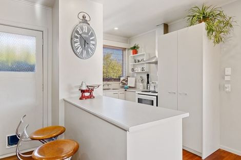 Photo of property in 1/172 Centaurus Road, Saint Martins, Christchurch, 8022