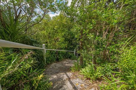 Photo of property in 72 Ocean Beach Road, Tairua, 3508