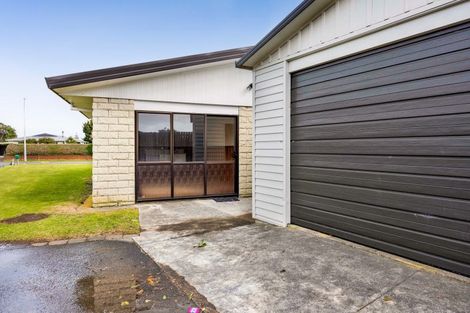 Photo of property in 14 Pohutukawa Drive, Opunake, 4616
