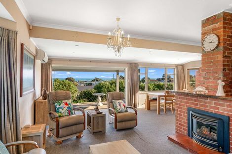 Photo of property in 153 Cornfoot Street, Castlecliff, Whanganui, 4501