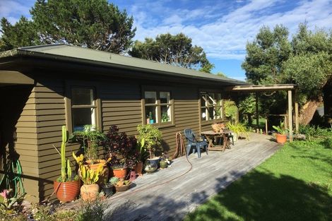 Photo of property in 193 Valley Road, Waimauku, 0881