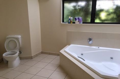 Photo of property in 31 The Crowsnest, Whitby, Porirua, 5024