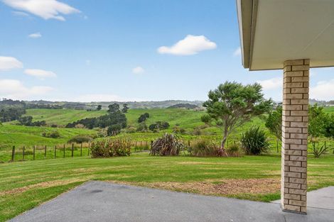 Photo of property in 667 Pahi Road, Pahi, Paparoa, 0571