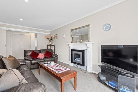 Photo of property in 5 Ara Kahika Lane, One Tree Point, 0118