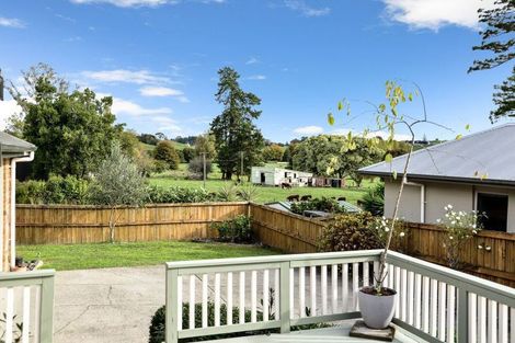 Photo of property in 24 Palm Grove Drive, Western Heights, Hamilton, 3200