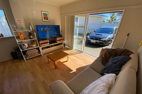 Photo of property in 45 Sylvia Road, Hillcrest, Auckland, 0627