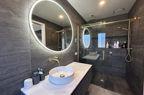 Photo of property in 34 Spur Ridge Rise, Jacks Point, 9371