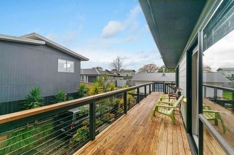 Photo of property in 5b Collingwood Road, Waiuku, 2123