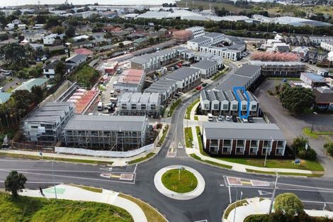 Photo of property in 74 Tukari Lane, Mangere Bridge, Auckland, 2022