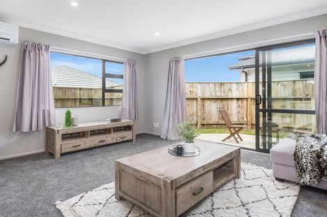 Photo of property in 27 Moonsail Drive, Whitby, Porirua, 5024