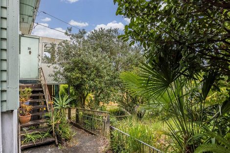 Photo of property in 10 Seymour Road, Sunnyvale, Auckland, 0612