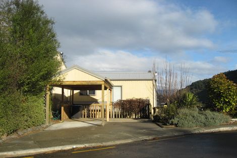 Photo of property in 34b Mackinnon Terrace, Sunshine Bay, Queenstown, 9300