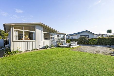 Photo of property in 37 Minaret Drive, Bucklands Beach, Auckland, 2014