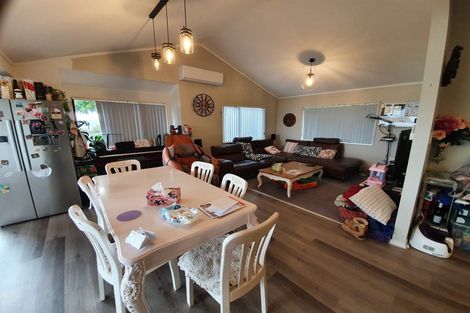 Photo of property in 39 Dakota Avenue, Beach Haven, Auckland, 0626
