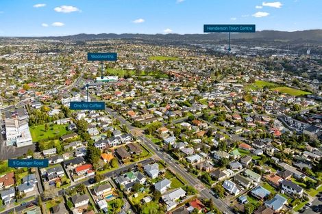 Photo of property in 9 Grainger Road, Te Atatu South, Auckland, 0610