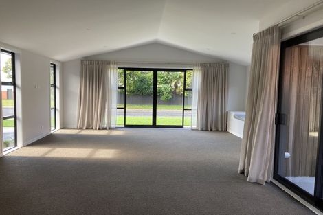 Photo of property in 6 Taylor Street, Cambridge, 3434