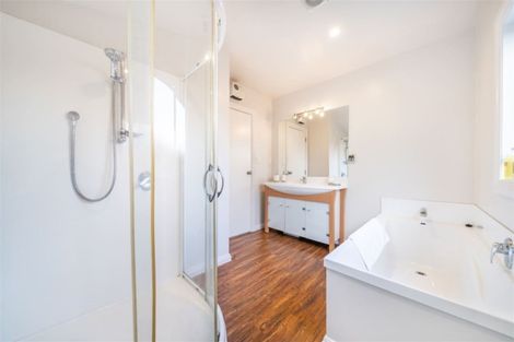 Photo of property in 5f2- Stephen Street, Trentham, Upper Hutt, 5018