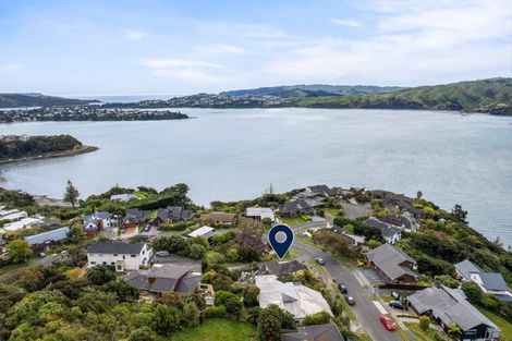 Photo of property in 16 The Crowsnest, Whitby, Porirua, 5024