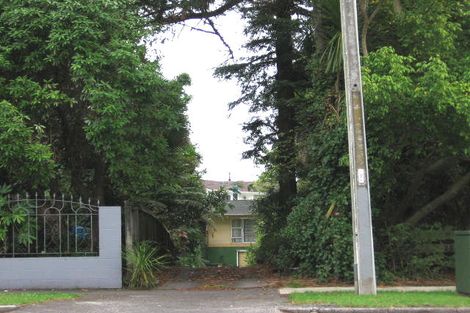 Photo of property in 33 Glendale Road, Glen Eden, Auckland, 0602
