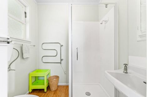 Photo of property in 111 Wharf Road, Port Albert, Wellsford, 0973