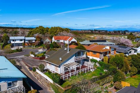 Photo of property in 9 Kempton Place, Richmond Heights, Taupo, 3330