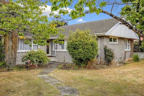 Photo of property in 31 Greendale Avenue, Avonhead, Christchurch, 8042