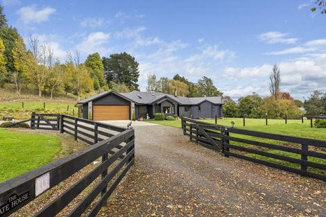 Photo of property in 16 Kaitawa Road, Pahiatua, 4981