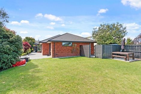 Photo of property in 46 Inwoods Road, Parklands, Christchurch, 8083