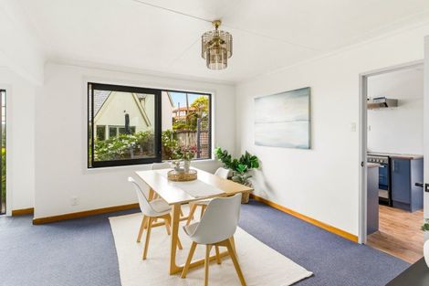 Photo of property in 42 Cliffs Road, Saint Clair, Dunedin, 9012