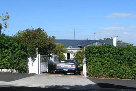 Photo of property in 44 Seaview Avenue, Northcote, Auckland, 0627